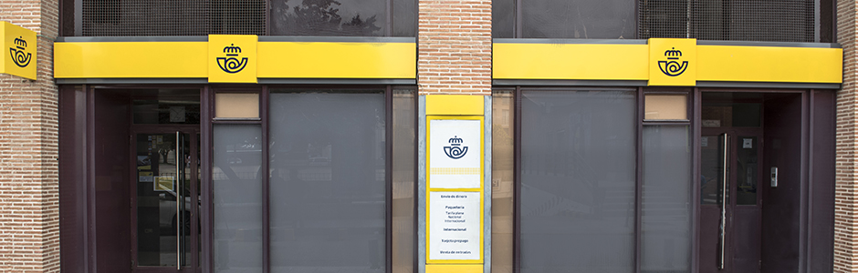 CORREOS guarantees the universal postal service