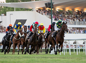 Carrera de caballos en el hipódromo de Madrid