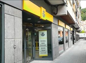 Exterior de una oficina de CORREOS