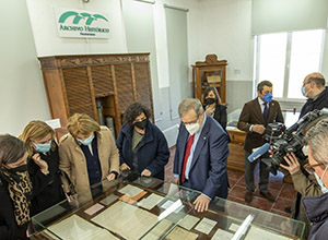 Sala del archivo histórico de HUNOSA