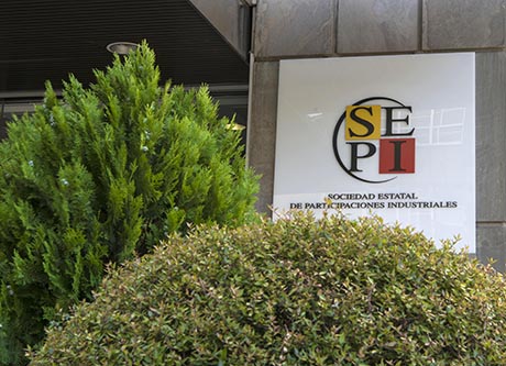 Detalle de la entrada a la sede de SEPI.