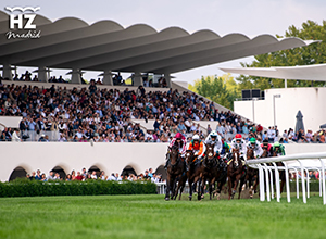 Carreras de caballos en el Hipódromo de La Zarzuela.