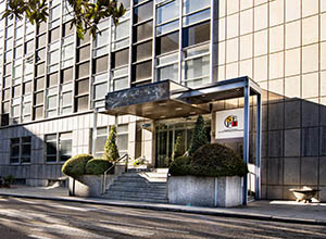 Entrada a la sede de SEPI.