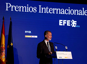 El rey en la entrega de los Premios de Periodismo.