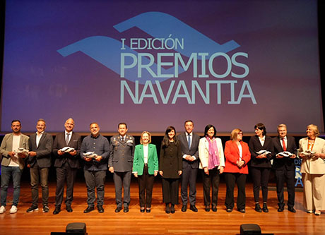 Foto de familia de los Premios Navantia.