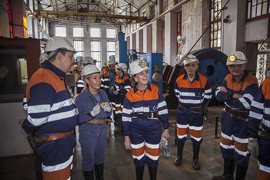 La presidenta de SEPI visita con la dirección de HUNOSA los pozos Sotón y Barredo, además de la central térmica de La Pereda